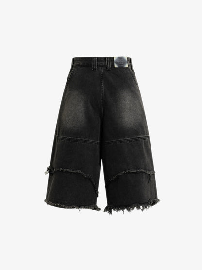 Ausgefranste, mehrlagige Jeans-Shorts mit Einsätzen