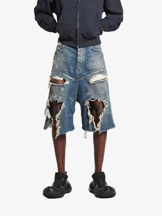 Jeansshorts mit ausgefranstem Saum