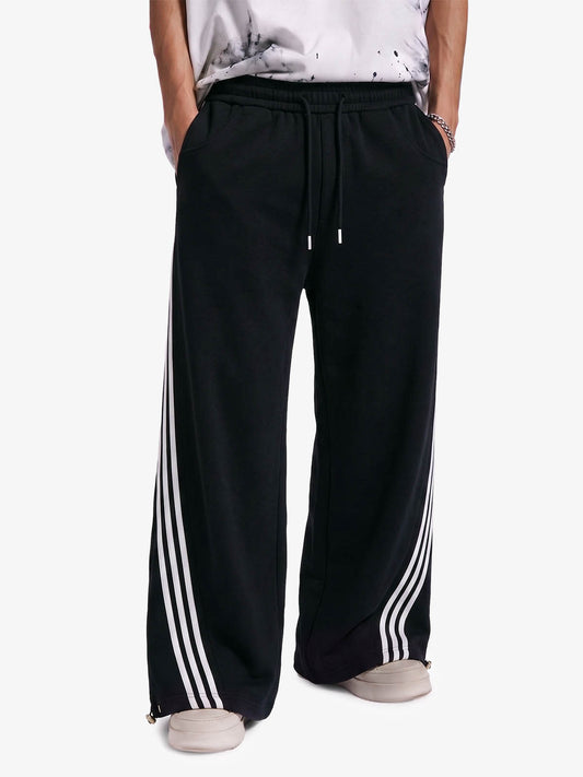 Gestreifte, locker fallende Hose