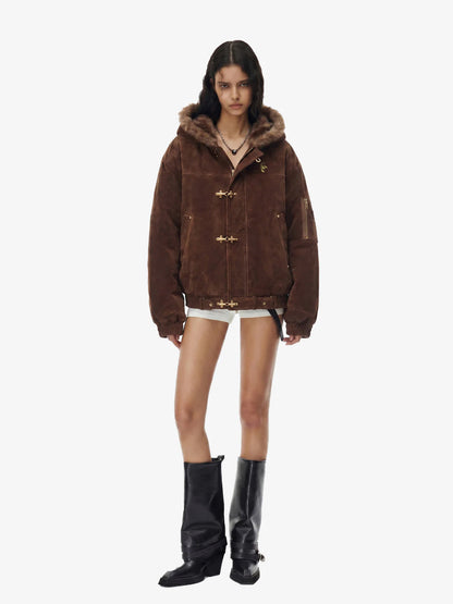 Streetwear Bomberjacke aus Wildlederimitat mit Kunstfellkapuze und Metallclip - 2597