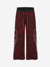 Freizeithose mit Leopardenmuster und Kontrastnähten