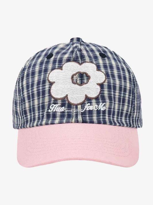 Baseballkappe mit Karomuster und Blumenstickerei