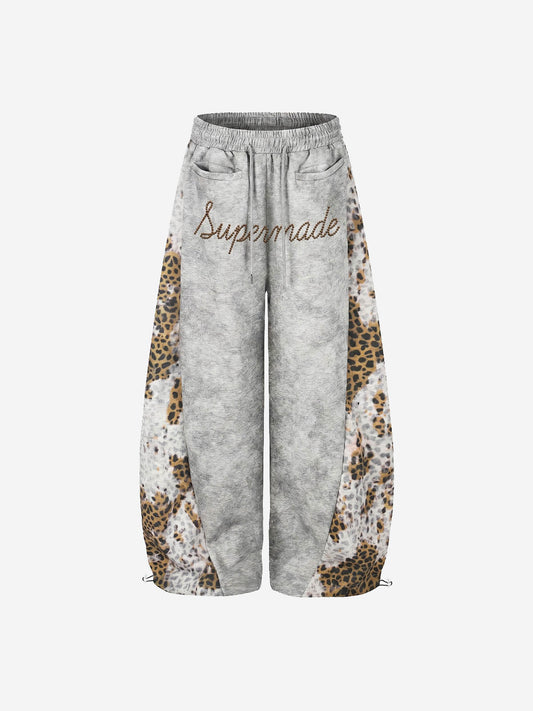 Jogginghose mit Strass-Logo und Leopardenmuster