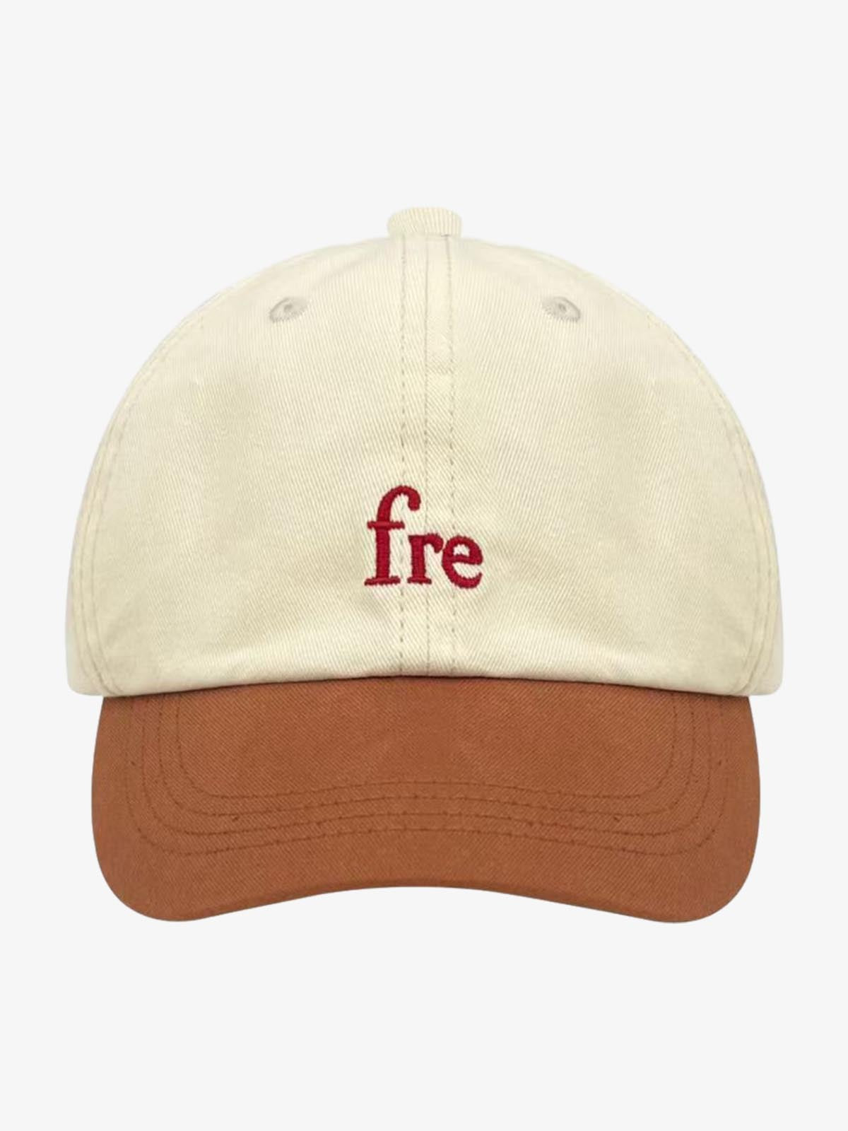 Minimalistische Baseballkappe mit kontrastierender Stickerei