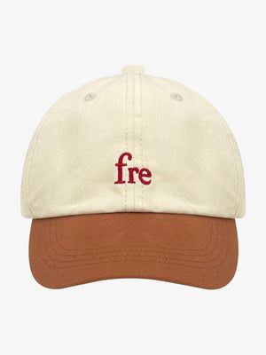 Minimalistische Baseballkappe mit kontrastierender Stickerei