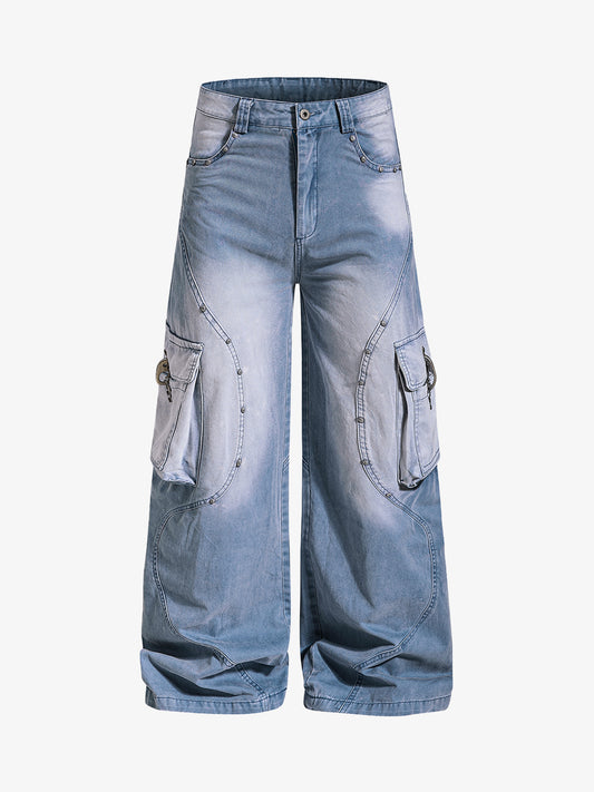 Cargo-Jeans mit Nieten und geschwungener Naht