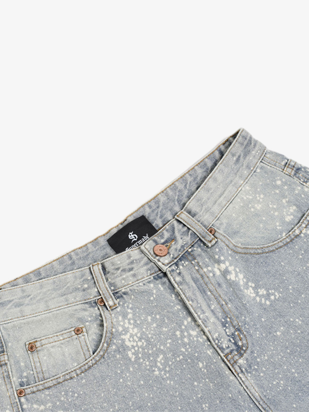 Jeansshorts mit Farbspritzern