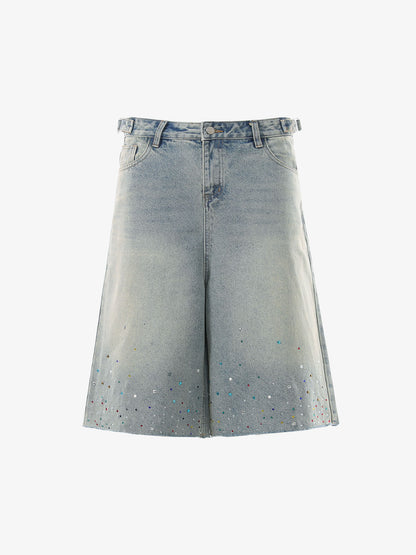 Jeansshorts mit Strassverzierungen