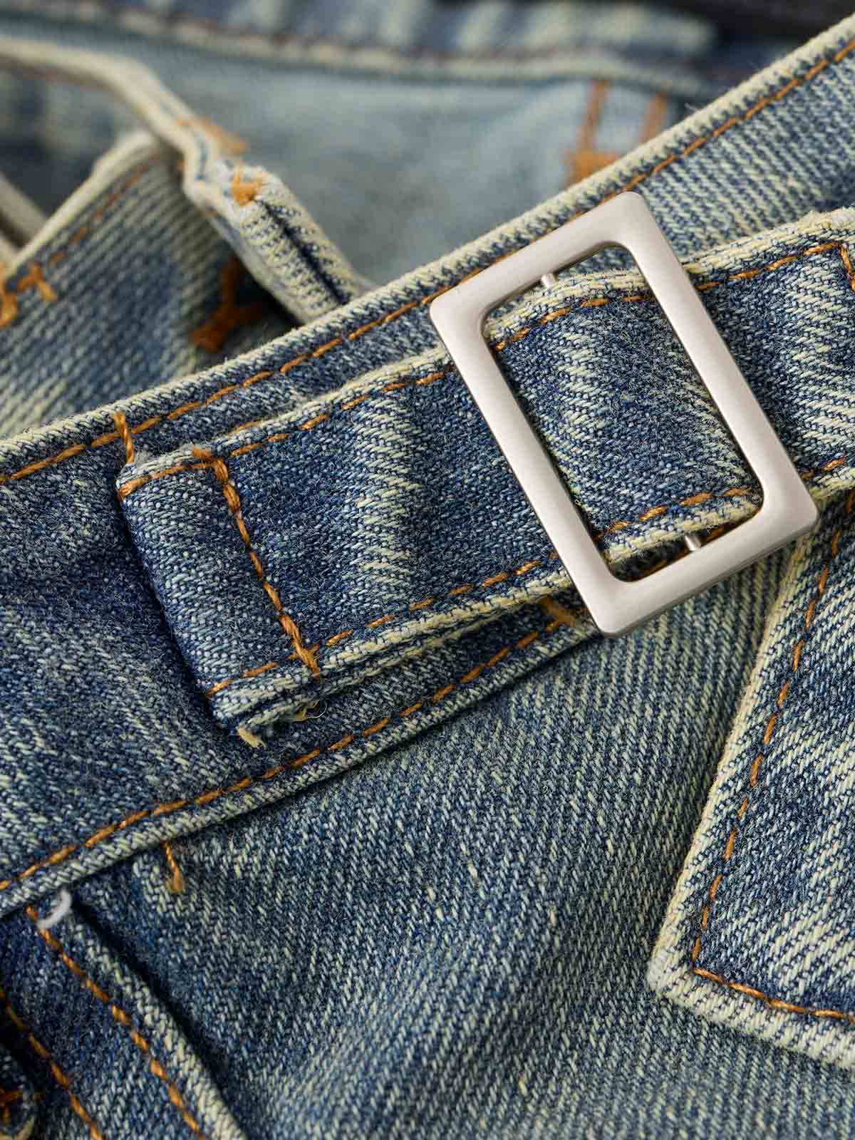 Shorts aus gewaschenem Denim mit taktischer Schnalle