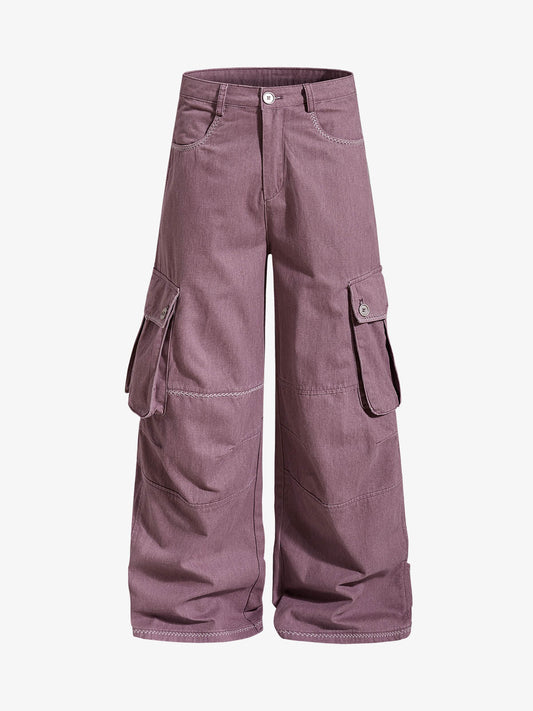 Cargohose mit mehreren Taschen und weitem Bein