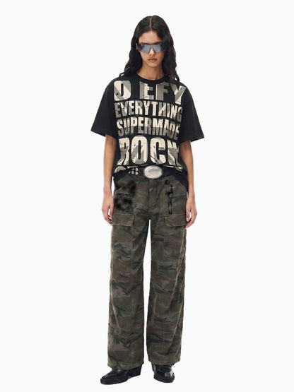 Oversize-T-Shirt mit Used-Look-Typografie im Rock-Stil