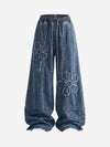Jeans mit Applikationsstickerei und weitem Bein