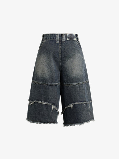Ausgefranste, mehrlagige Jeans-Shorts mit Einsätzen