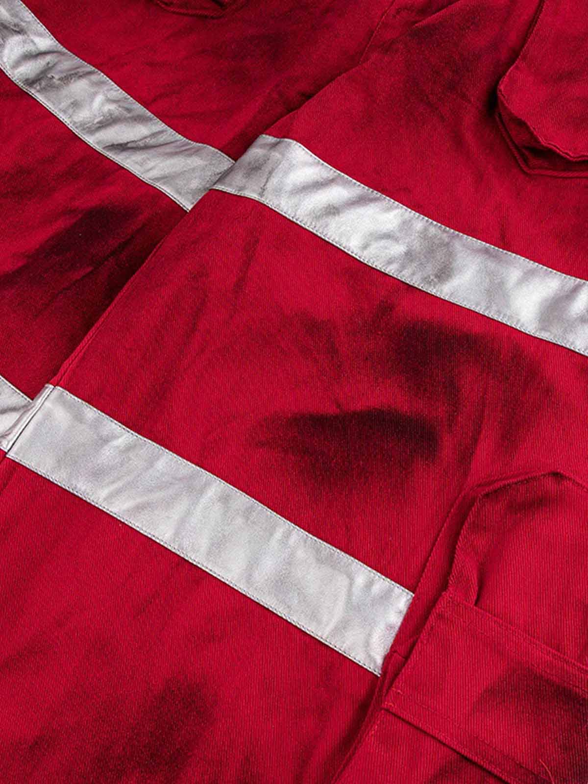 Cyberpunk-Cargohose mit reflektierenden Details und vielen Taschen