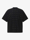 Nietenbesetztes Waffel-T-Shirt mit Kreuzmuster