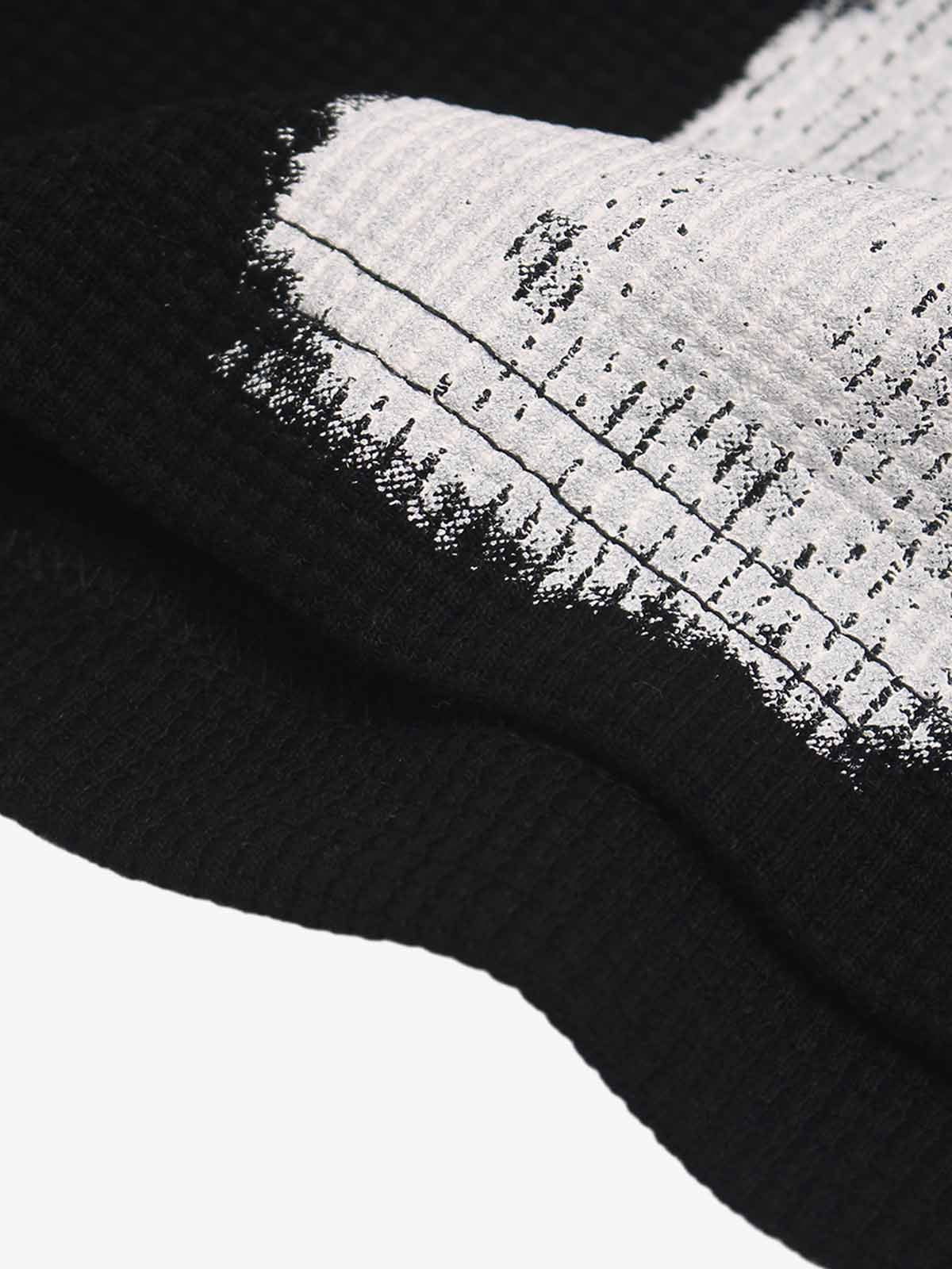 Waffelpiqué-T-Shirt mit Nietenkragen und Kreuzmuster