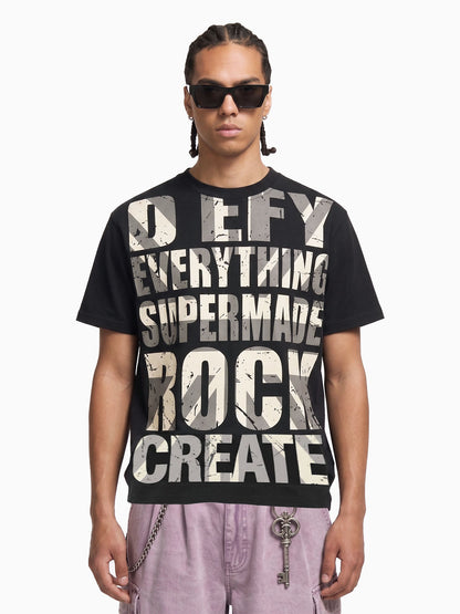 Oversize-T-Shirt mit Used-Look-Typografie im Rock-Stil