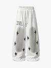 Jogginghose mit Sternen-Spray-Print im Used-Look