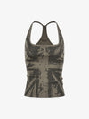 Tanktop mit Union-Jack-Motiv und Racerback-Ausschnitt – Tanktop aus Baumwollmischgewebe mit Nieten