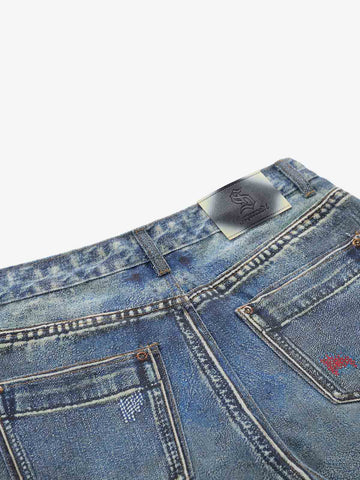 Denim-Jeans im Vintage-Stil mit 3D-Applikation