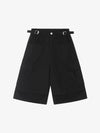 Urban Techwear Cargo-Shorts mit seitlichem Schnallenverschluss und gestuftem Saum