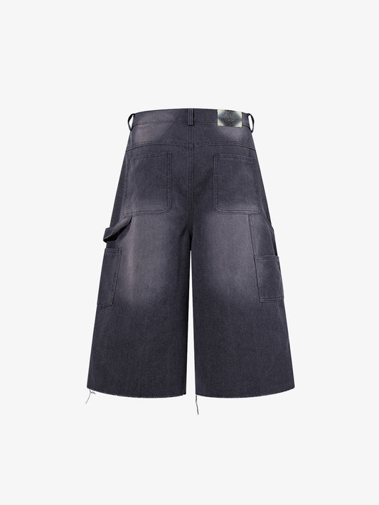 Jeansshorts mit mehreren Knöpfen und Used-Look
