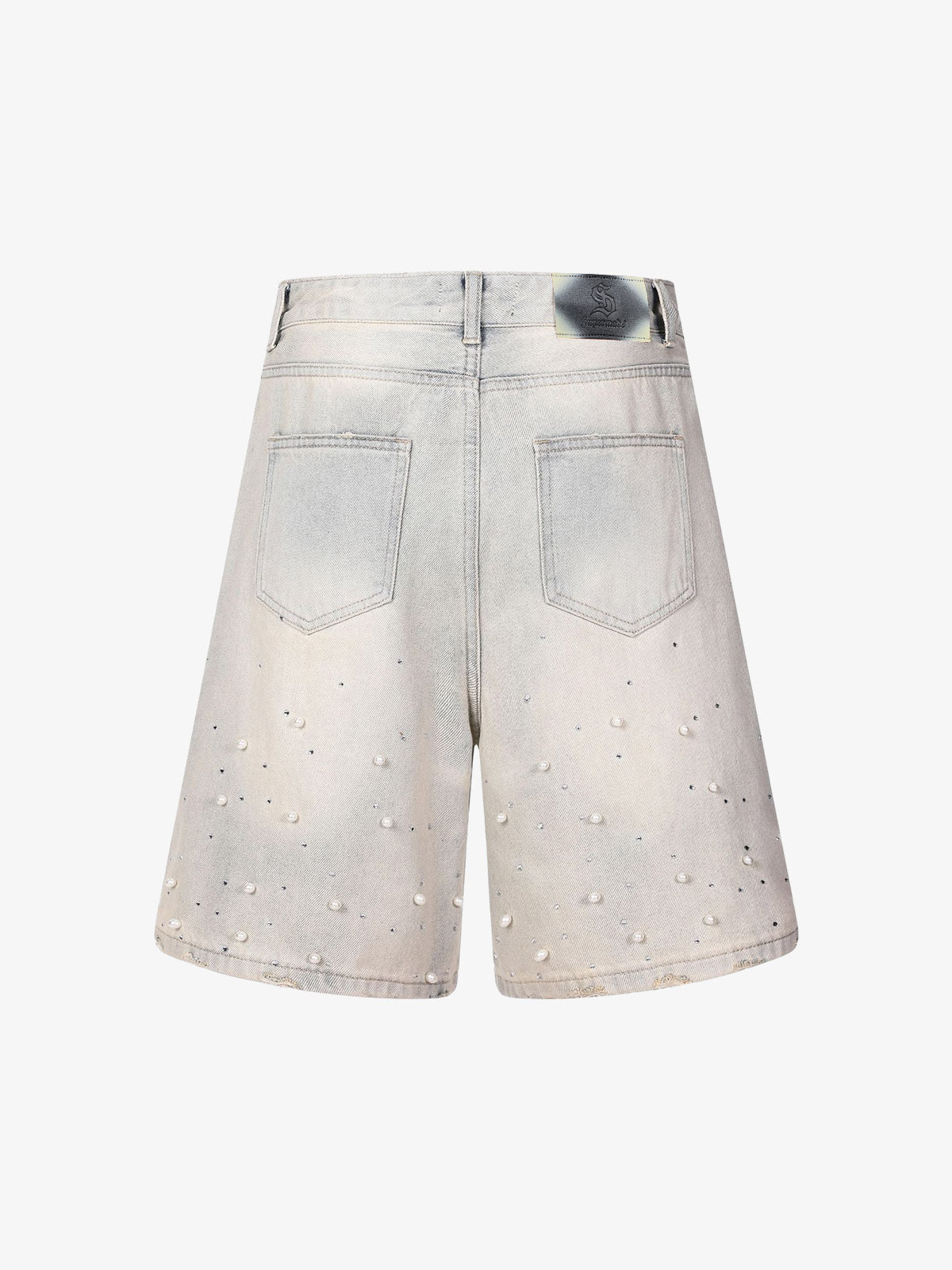 Hellblaue Jeansshorts mit Perlenverzierung