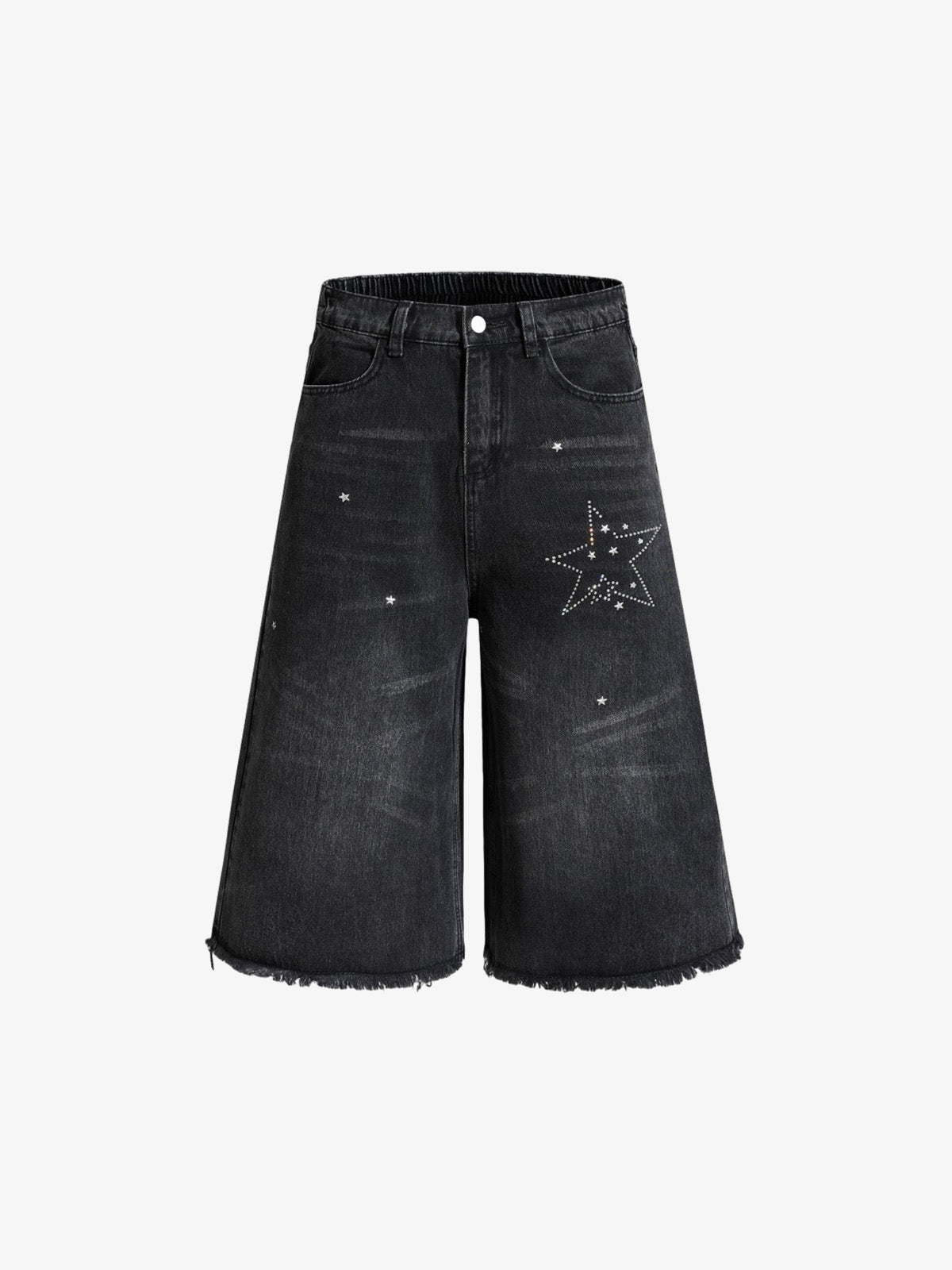 Jeansshorts mit offenem Saum und Strasssternen