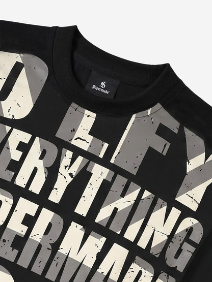 Oversize-T-Shirt mit Used-Look-Typografie im Rock-Stil
