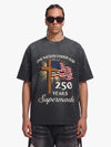 Gewaschenes T-Shirt mit Kreuzflaggenmotiv