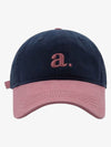 Gestickter Buchstabe „a“. Gewaschene Baseballkappe
