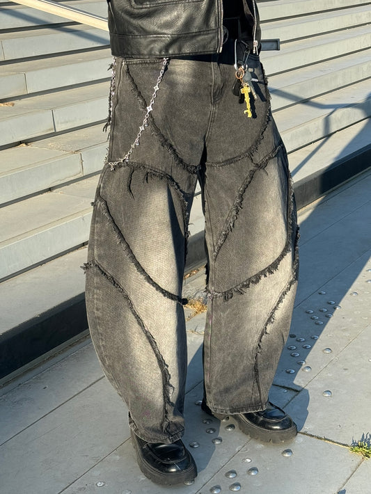Gewaschene Distressed Barrel Jeans mit Raw Edge - 2402