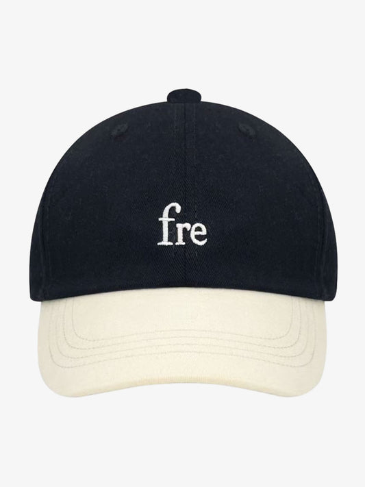 Minimalistische Baseballkappe mit kontrastierender Stickerei