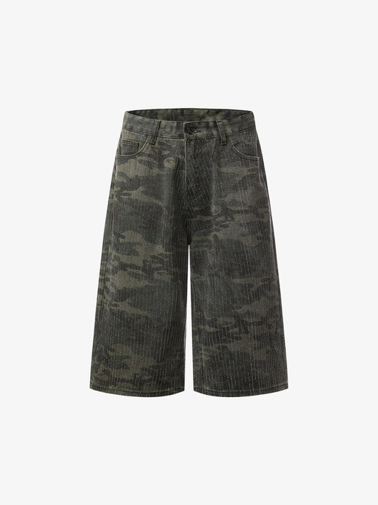 Camouflage-Cargoshorts mit Perforation – Weit geschnittene Utility-Shorts aus Baumwollmischgewebe