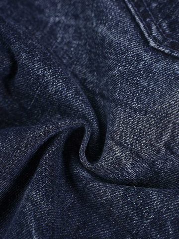 Weit geschnittene, gewaschene Jeansshorts