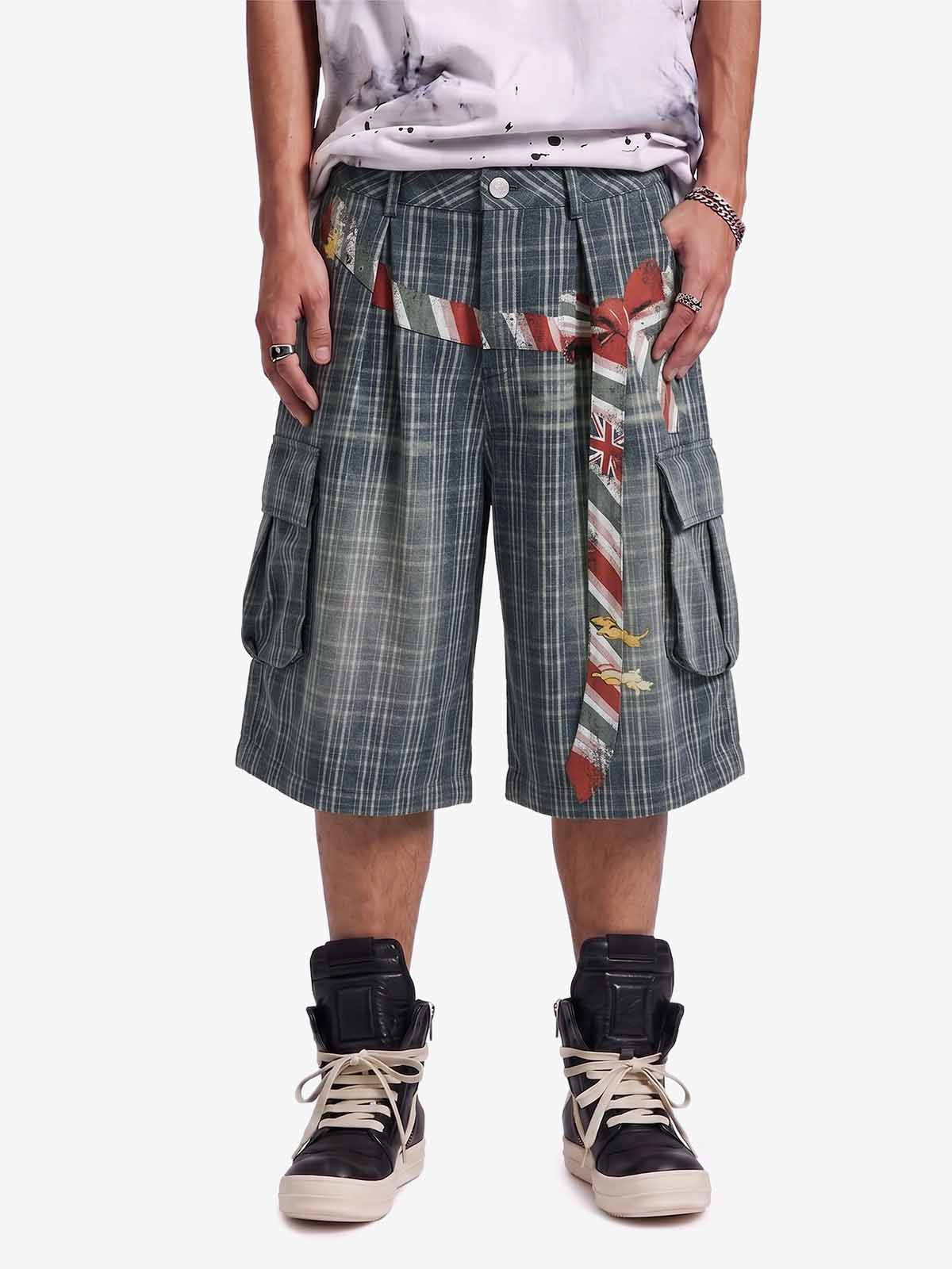 Karierte Cargo-Shorts mit weitem Bein