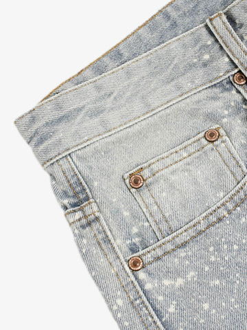 Jeansshorts mit Farbspritzern