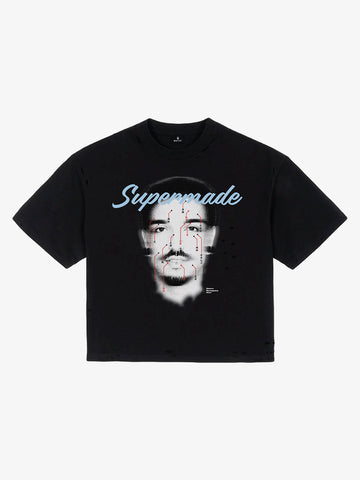 T-Shirt aus Baumwolle im Used-Look mit „Supermade“-Grafikdruck und Design mit Gesichtsakupunktur-Tabelle