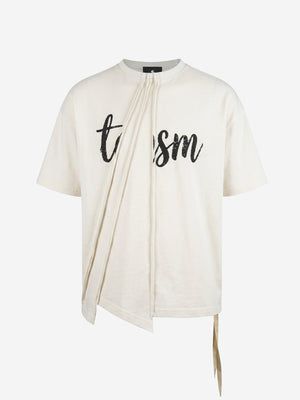 Minimalistisches T-Shirt mit asymmetrischem Buchstabenprint