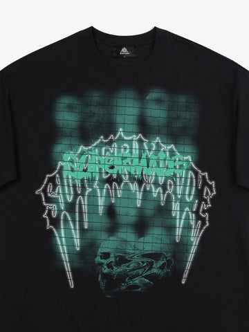 Dark Grid Skull Graphic T-Shirt 