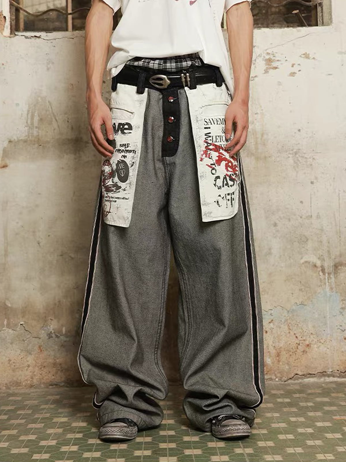 Distressed Reverse Design Large Pocket Printed Jeans - 2568 