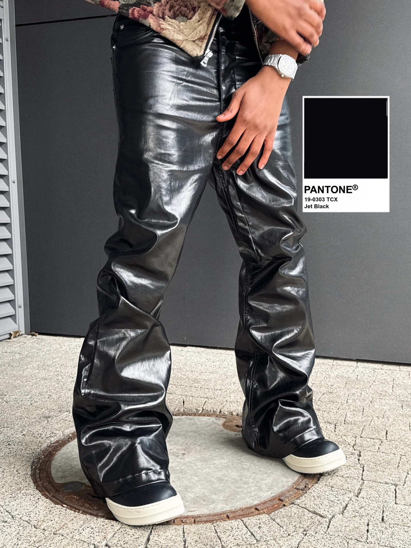 Thesupermade Glossy Patent Leather Flare Pants - 2396 